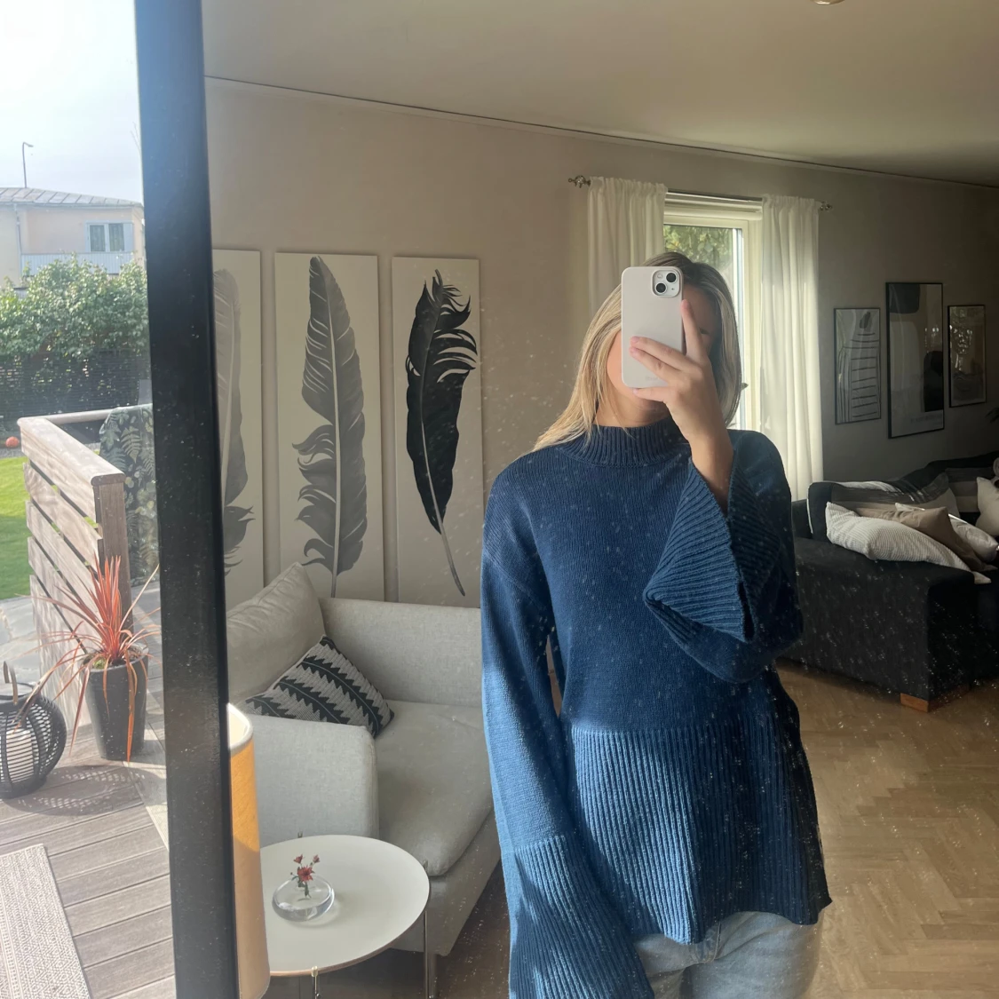 Blå stickad tröja - 90