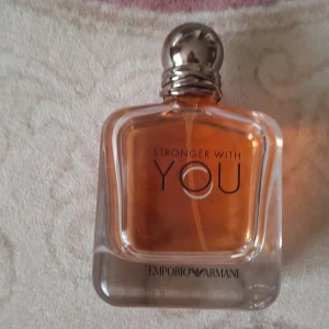 stronger with you emporio armani 100ml - Har användt bara typ 3ml