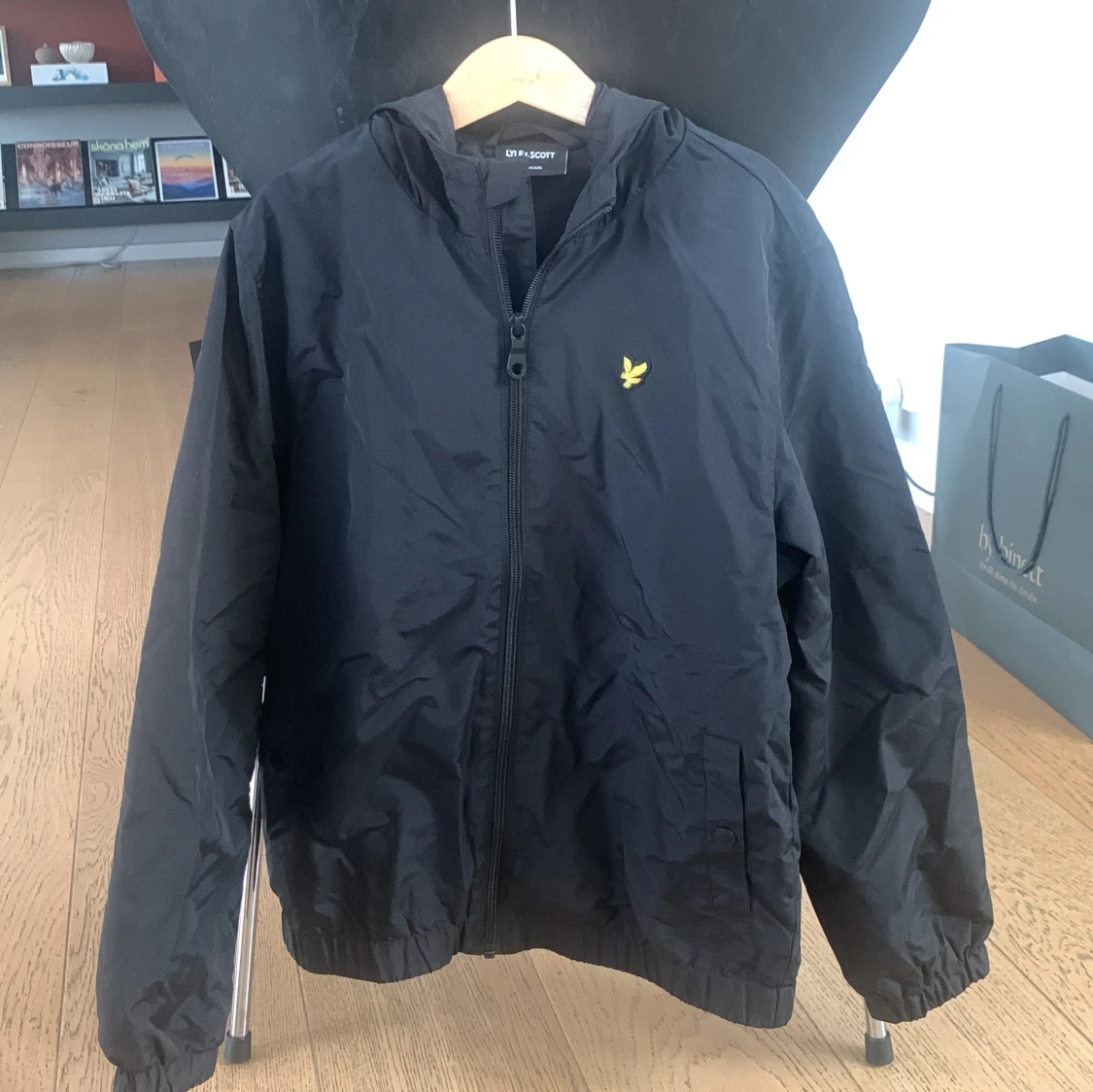 Jacka svart Lyle & Scott