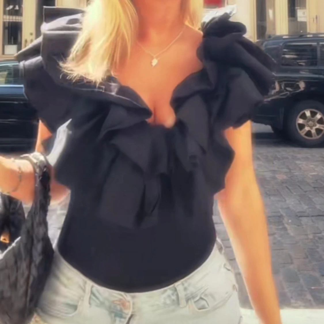 Body med volanger  - 90