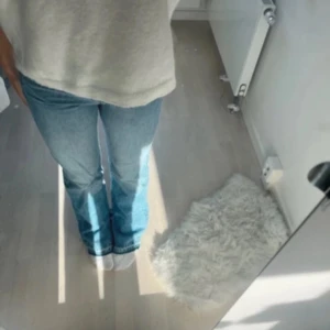 Boot cut jeans  - Fina jeans från pull&bear i storlek S❣️ skriv om ni vill ha fler bilder.
