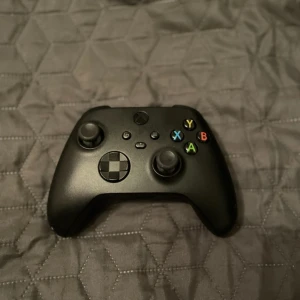 Xbox kontroll - Fin xbox kontroll använd 2 gånger splat bara fifa