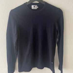 NN07 Tröja Herr - Skön sweatshirt från märket NN07 i bra skick. Size M men passar S! Skriv vid funderingar/för fler bilder