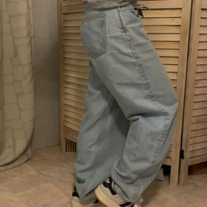 Baggy jeans - Jeans från & other stories som tyvärr är för korta för mig (174 cm) och sparsamt använda pga det. Strl 27 