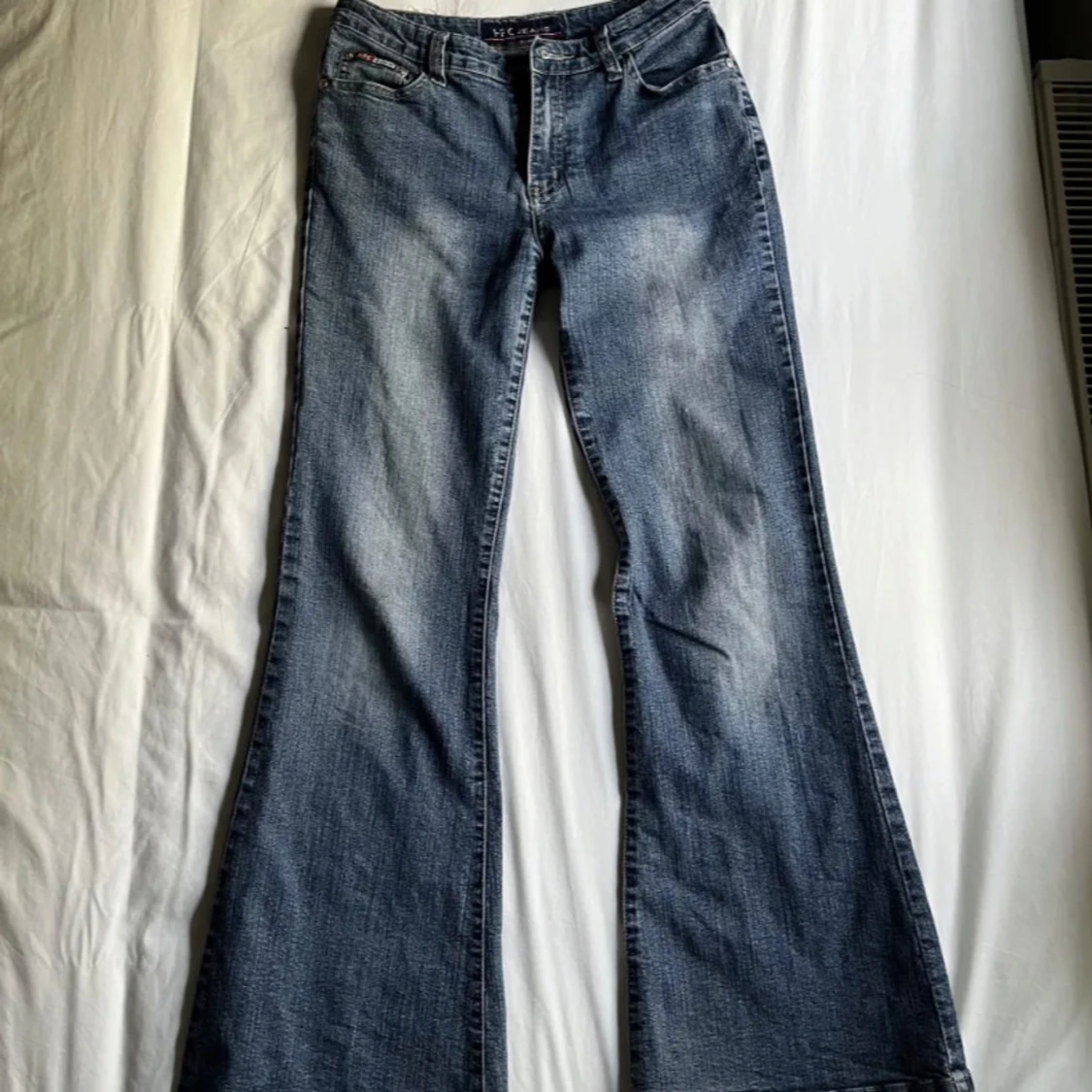 Blåa bootcut jeans - 91