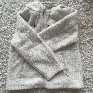 Teddy jacka - Såå fin Teddy jacka!