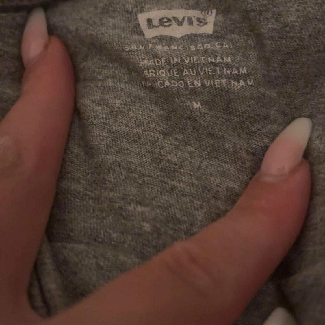 Grå t-shirt från Levi's - 90