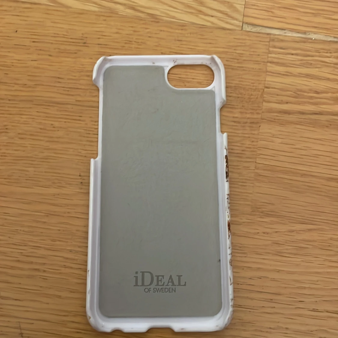 Mobilskal iDEAL OF SWEDEN  150 kr 💖 - 90