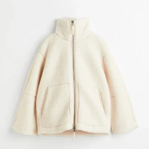 Jätte fin Teddy jacka från hm  - Slutsåld Teddy jacka från hm 💕