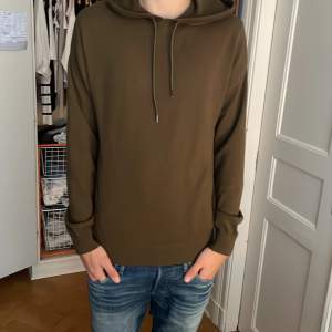 Kashmir liknande hoodie från selected homme som inte säljs längre. Kom dm vid intresse! 