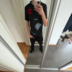 Albanien t-shirt - Albanien t-shirt, helt ny aldrig använd, skriv för fler bilder eller frågor 