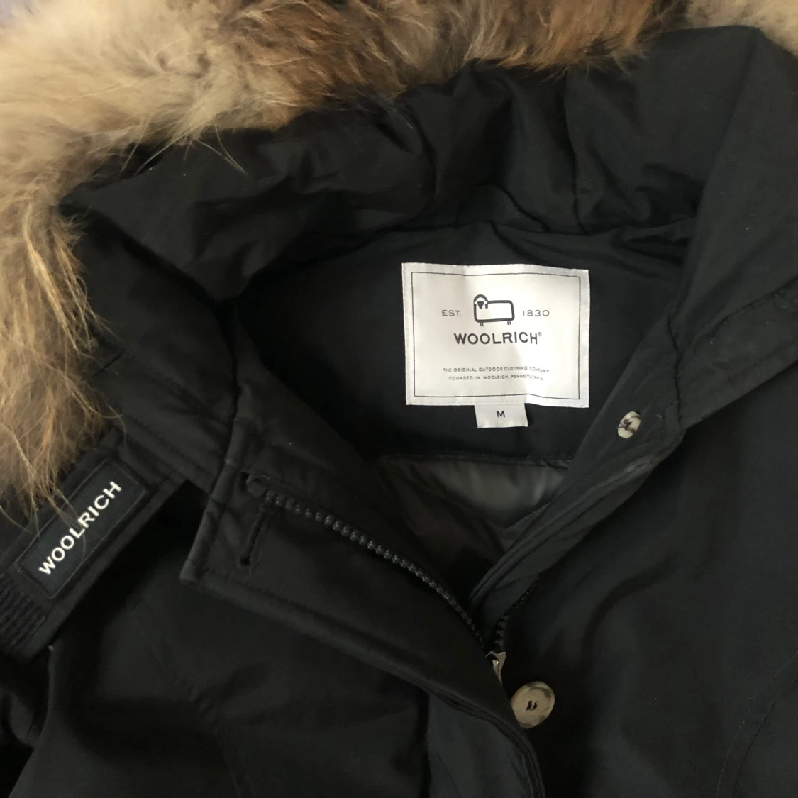Svart parkajacka från Woolrich - 91