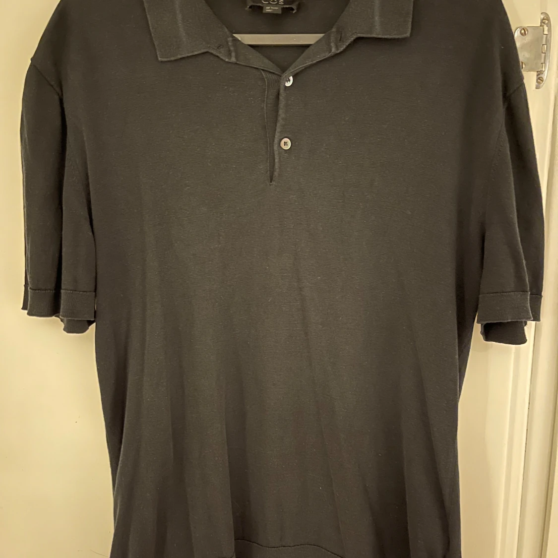 Svart pikétröja COS - 90