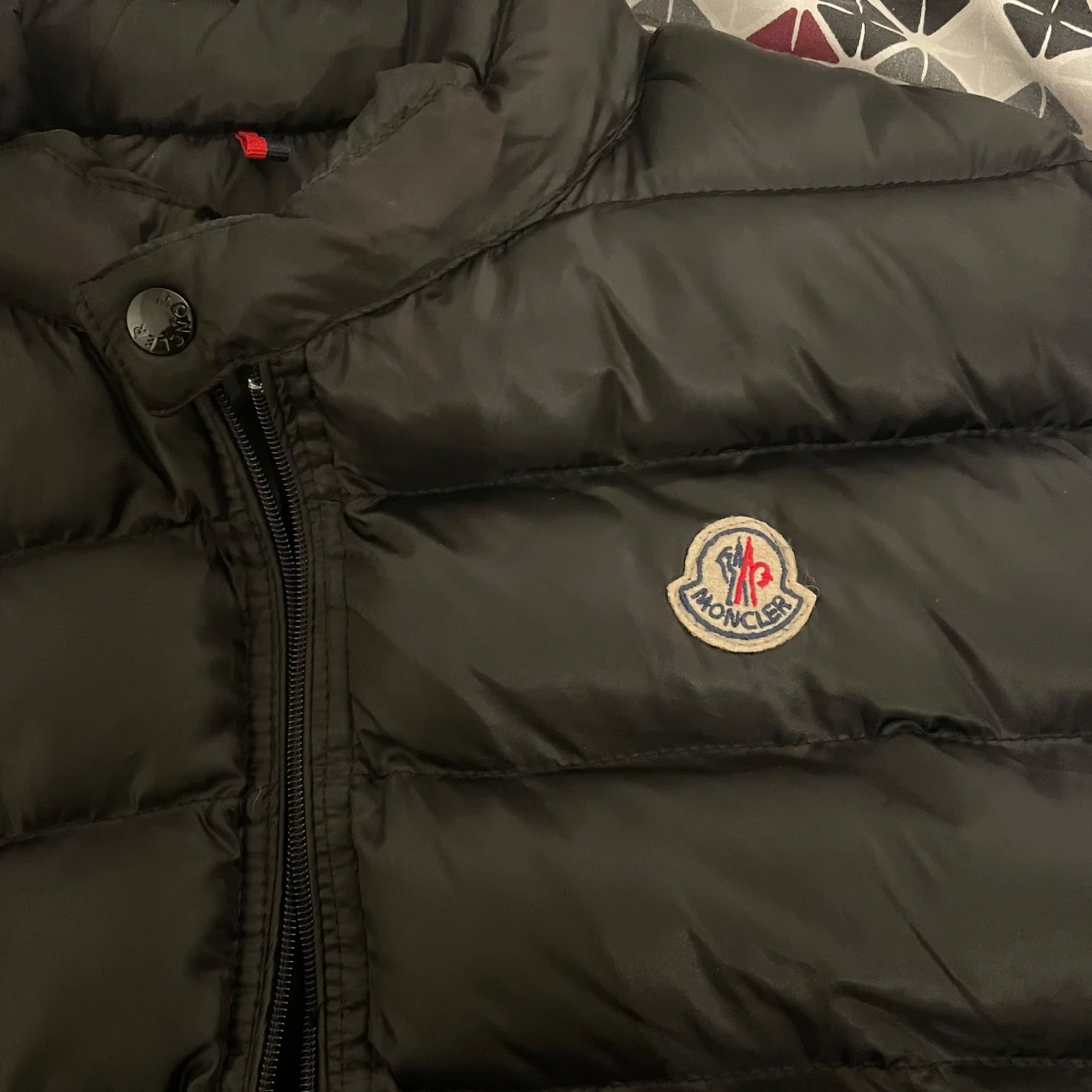 Svart dunväst från Moncler - 90