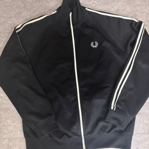 Tracktop fred Perry - Skick 10/10 size L