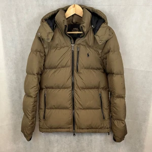 Ralph Lauren jacka - Riktigt fet Raffe jacka i storlek XS. Passar även S. Modellen är 185.