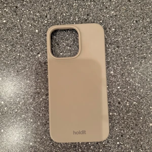 Mobilskal iphone 13 PRO - Säljes på grund av inköp av ny mobil.