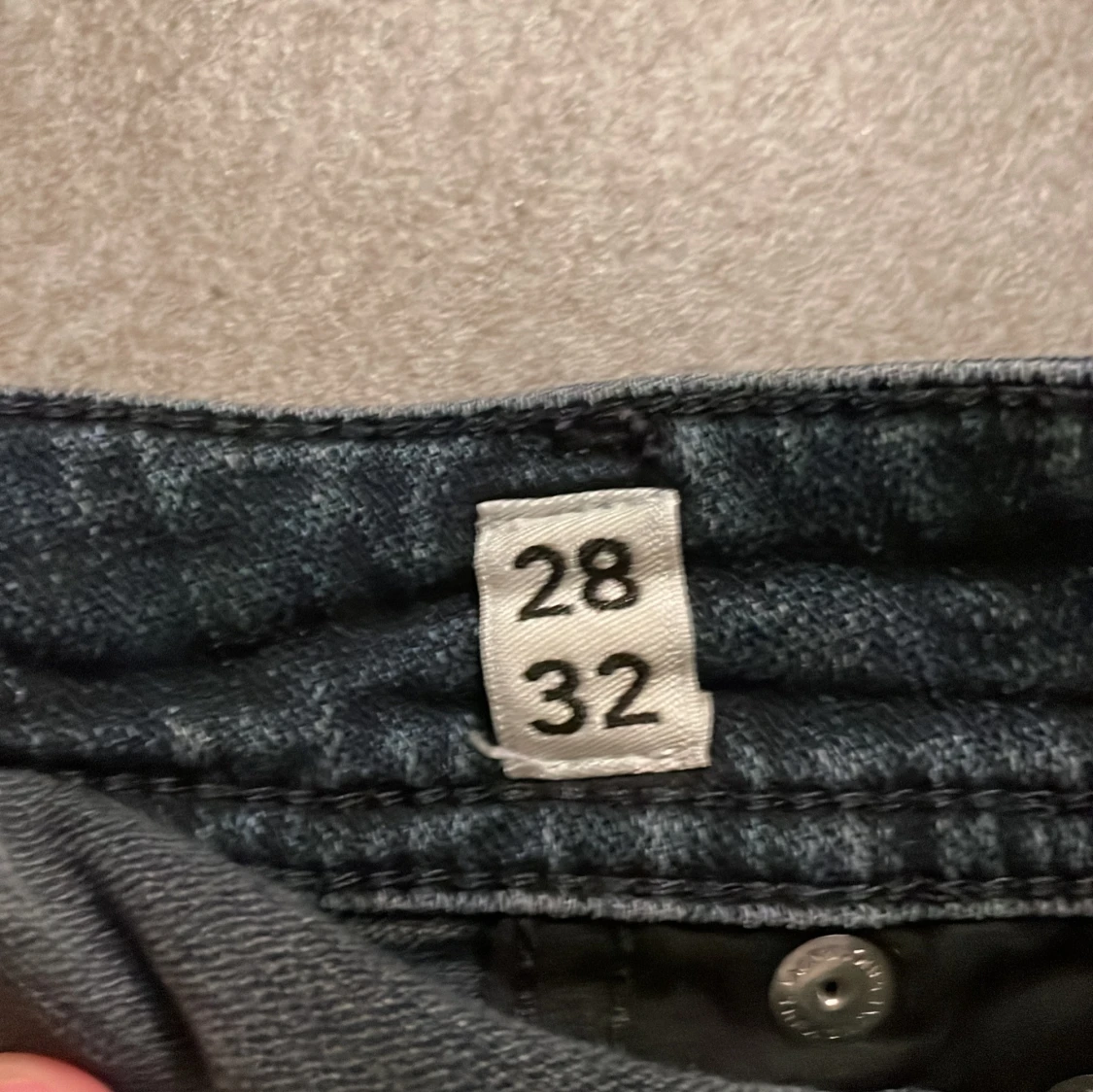 Mörkblå jeans från Jack & Jones - 2