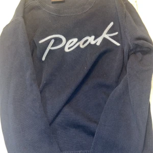 Peak performance tröja  - Använt skick 