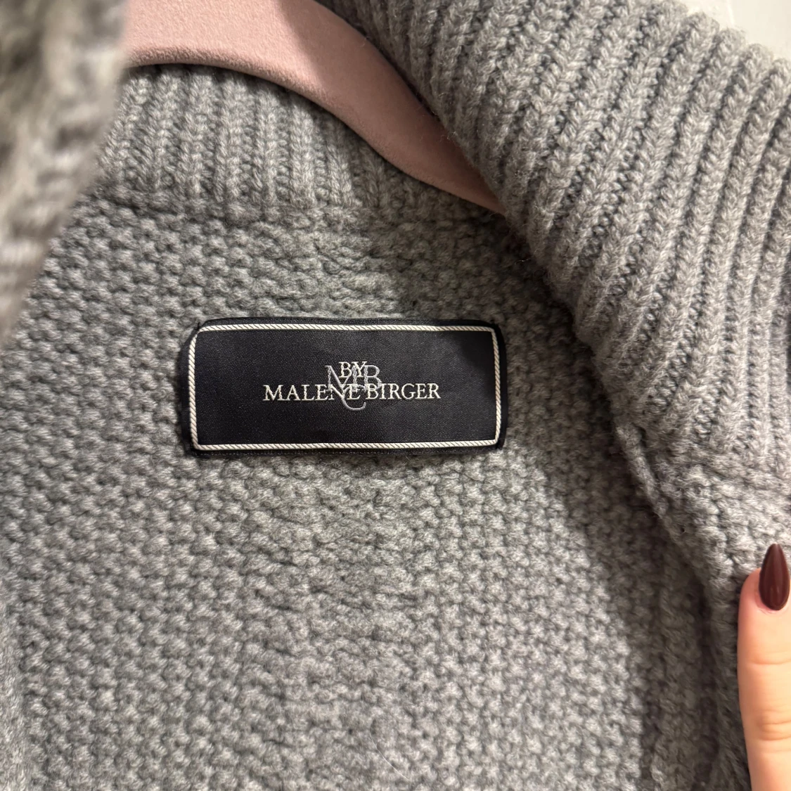Grå stickad kofta/jacka från Malene Birger - 92