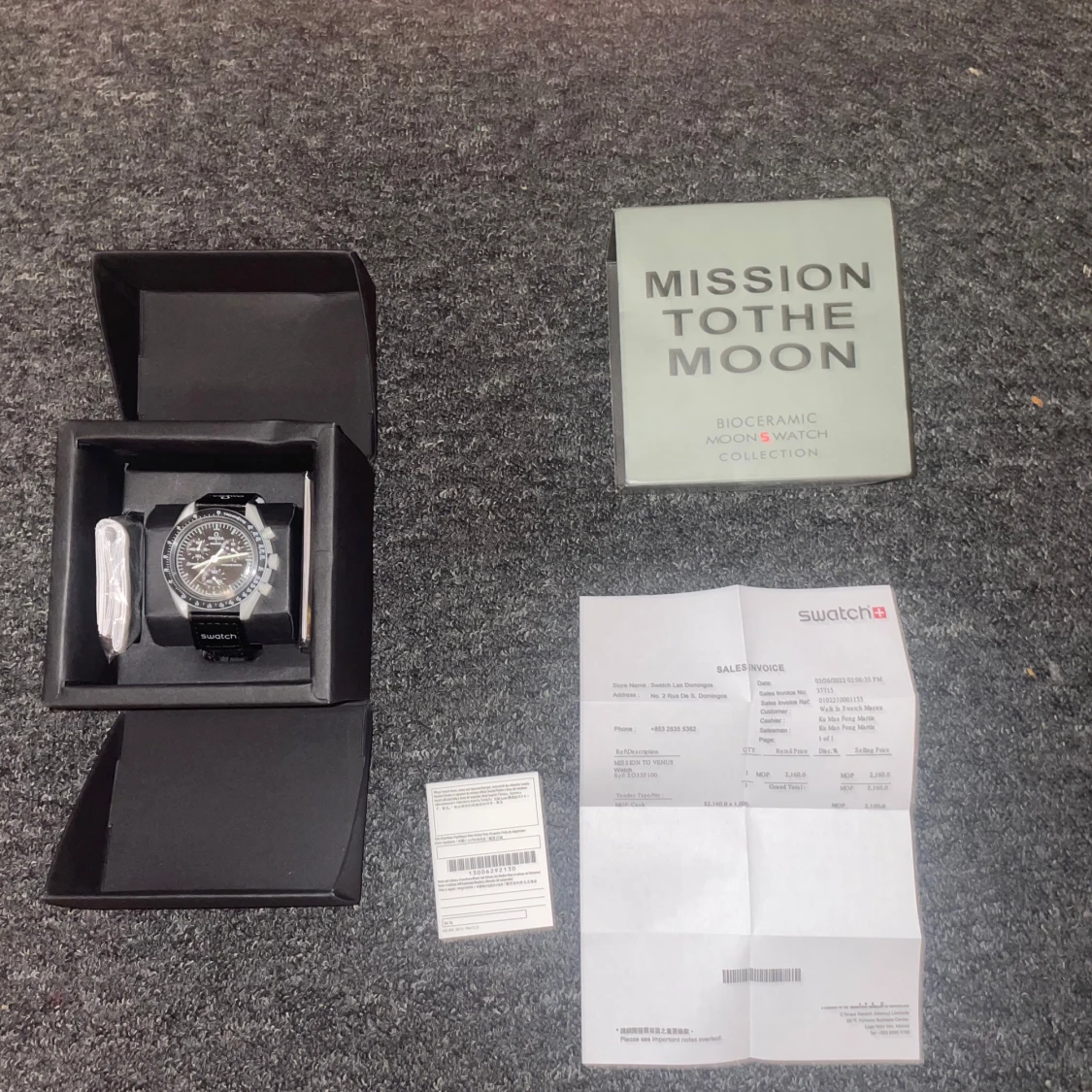 Omega x Swatch Speedmaster Moonwatch - 90