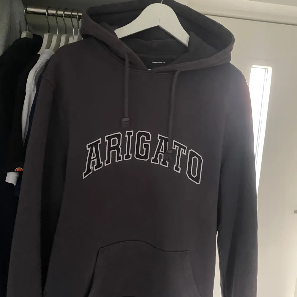 Storlek S, skick 9/10 inga defekter. . Hoodies.