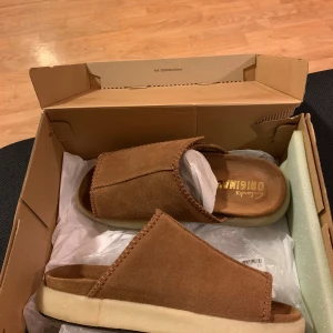 Clarks original  - Helt nya Clarks Original, äkthetsbivis finns. Storlek 41/5. Kan mötas upp i Kiruna eller i närheten.