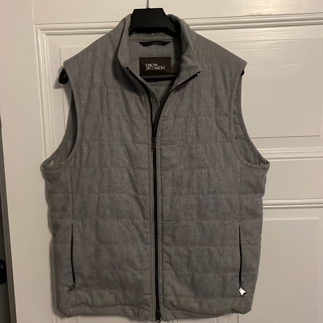 Oscar Jacobson väst