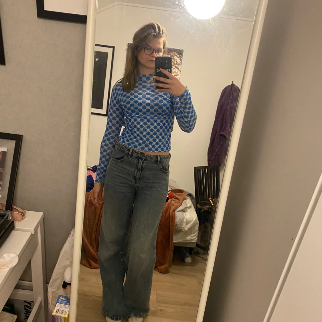 Blå långärmad tröja 