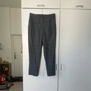 Kostymbyxor Monki - Storlek 38 Bra skick