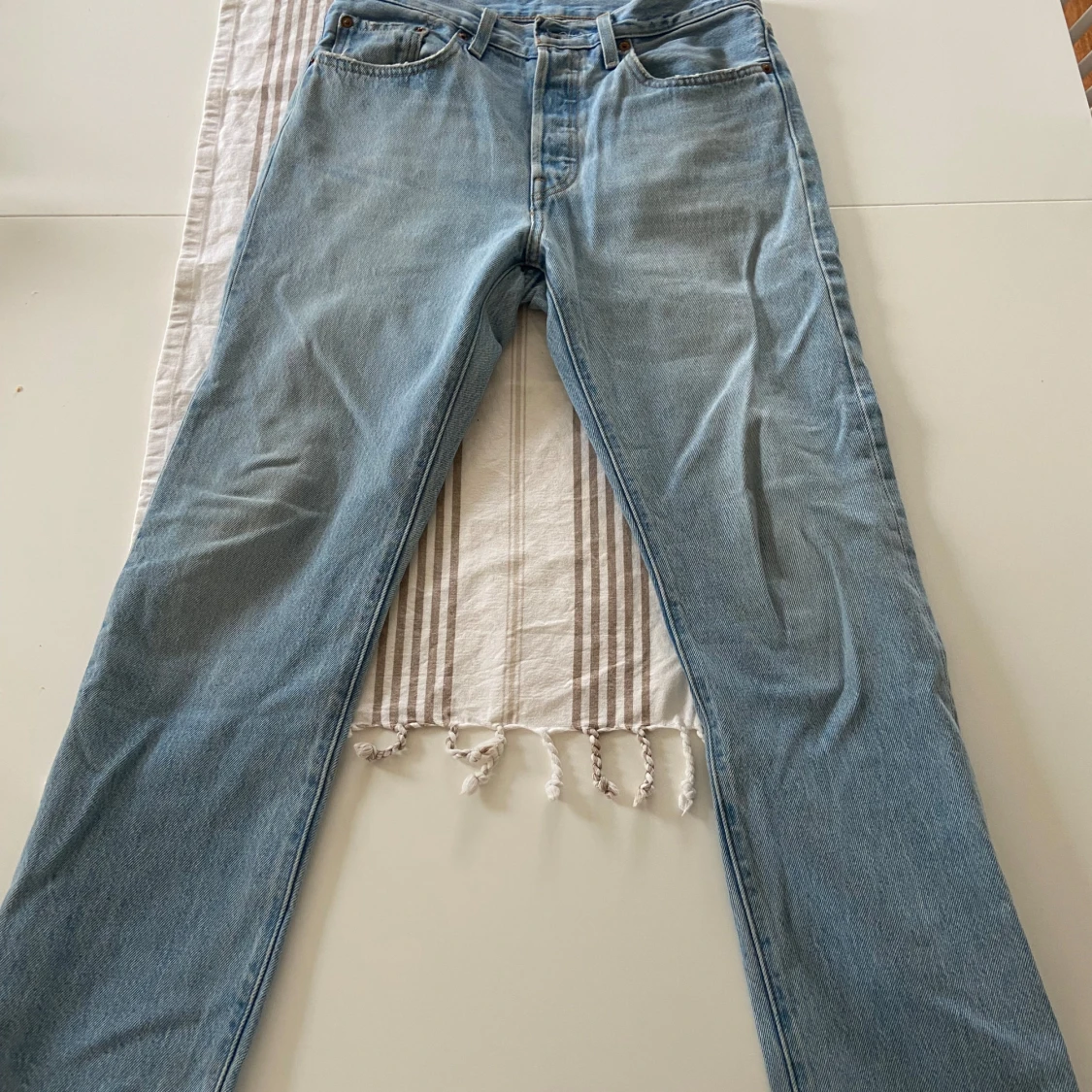 Levis Jeans 27/30 - 91