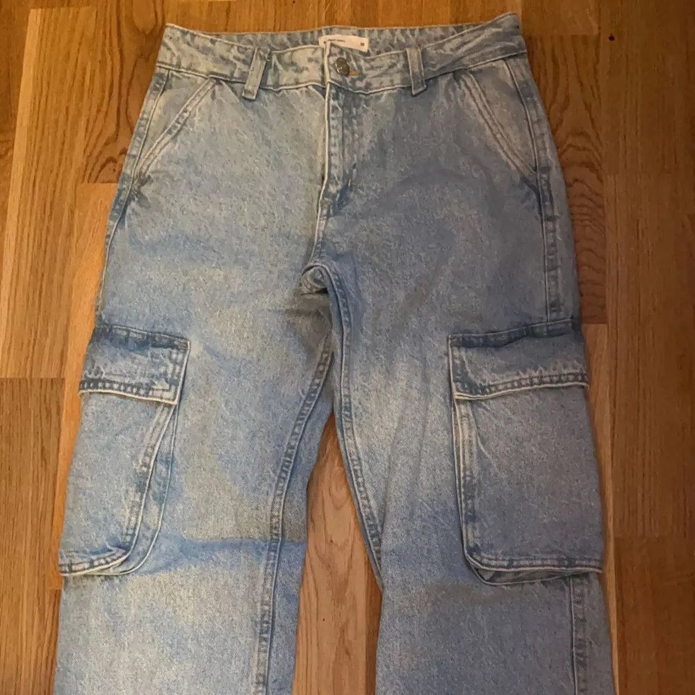 Storlek 32 men passar 34 också . Jeans & Byxor.