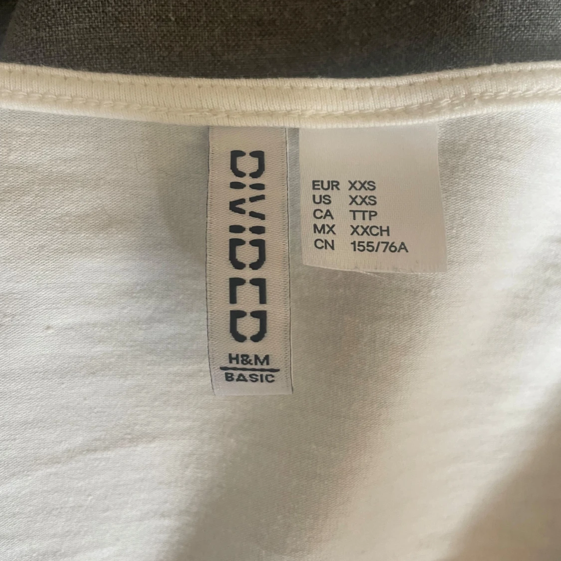 Långärmad urringad tröja  - 93