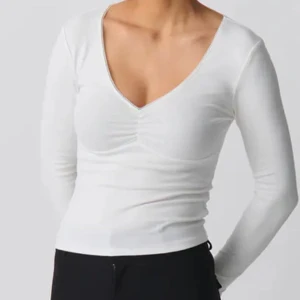 Topp - Slut såld fina topp så fin och som ny! Kontakta vid frågor elelr intresse!💕 ny pris 260kr