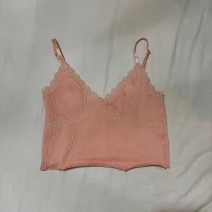 Linne - Ett fint rosa linne som jag knappast använt 