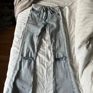 Midwaist flare jeans - Jättefina bootcut jeans som säljs då de är för små för mig tyvärr
