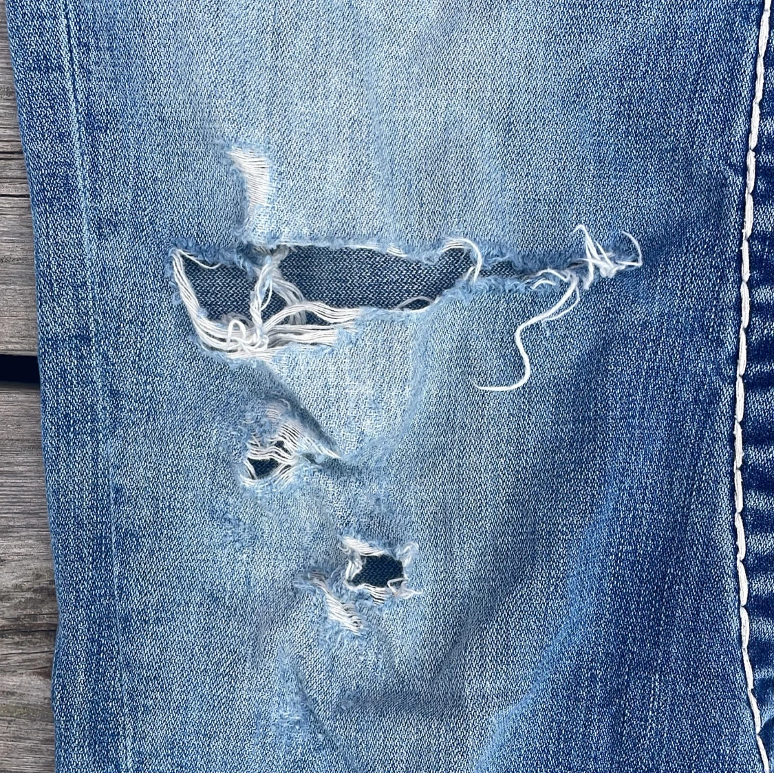 TRUEYS fett stitching  - 92