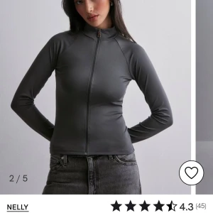 Grå sip up från nelly  - Storlek S 🩶