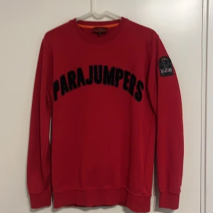 Denna tröja har jag använt 2-3 gånger  - Har ett bra material på tröjan, fin färg och även dyrt märke 