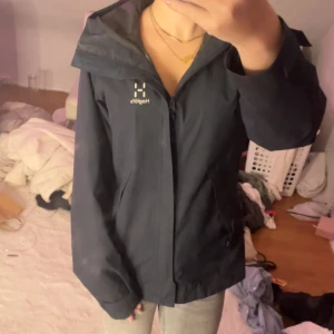 Haglöfs jacka - Säljer pga att ja ej använder den längre🤍 köptes för 1000