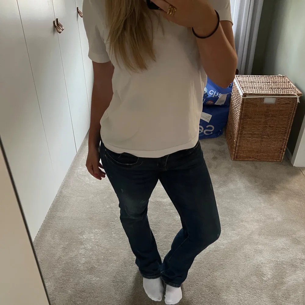 Säljer dessa supersnygga Ltb jeans i modellen Valerie! Använda fåtal gånger och är i bra skick. Använd gärna köp nu! . Jeans & Byxor.