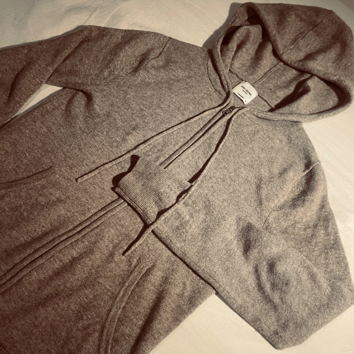 John Henric Kashmir zip - 90