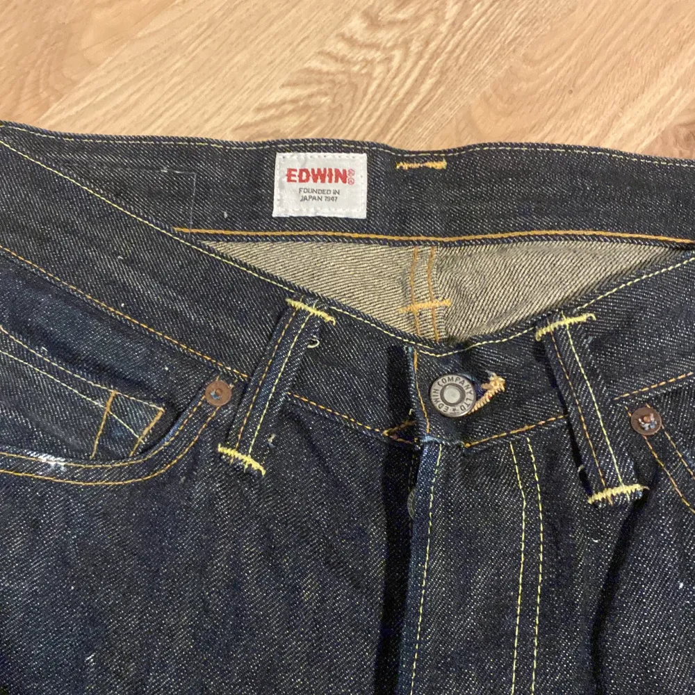 Edwin jeans (Nashville blue unwashed) storlek: W31L32 Nypris:1900. Jeans & Byxor.