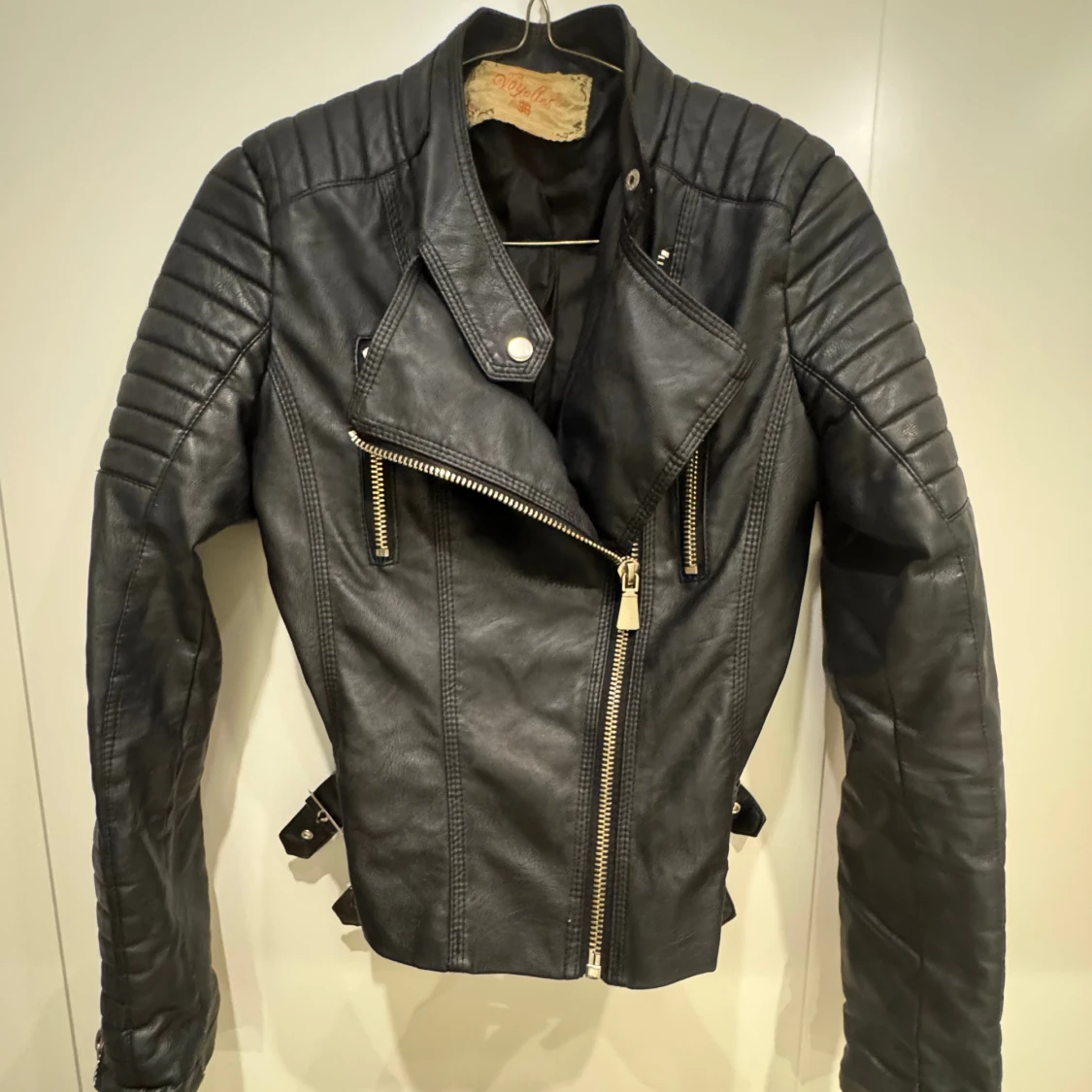 Skinnjacka från Chiquelle - 27