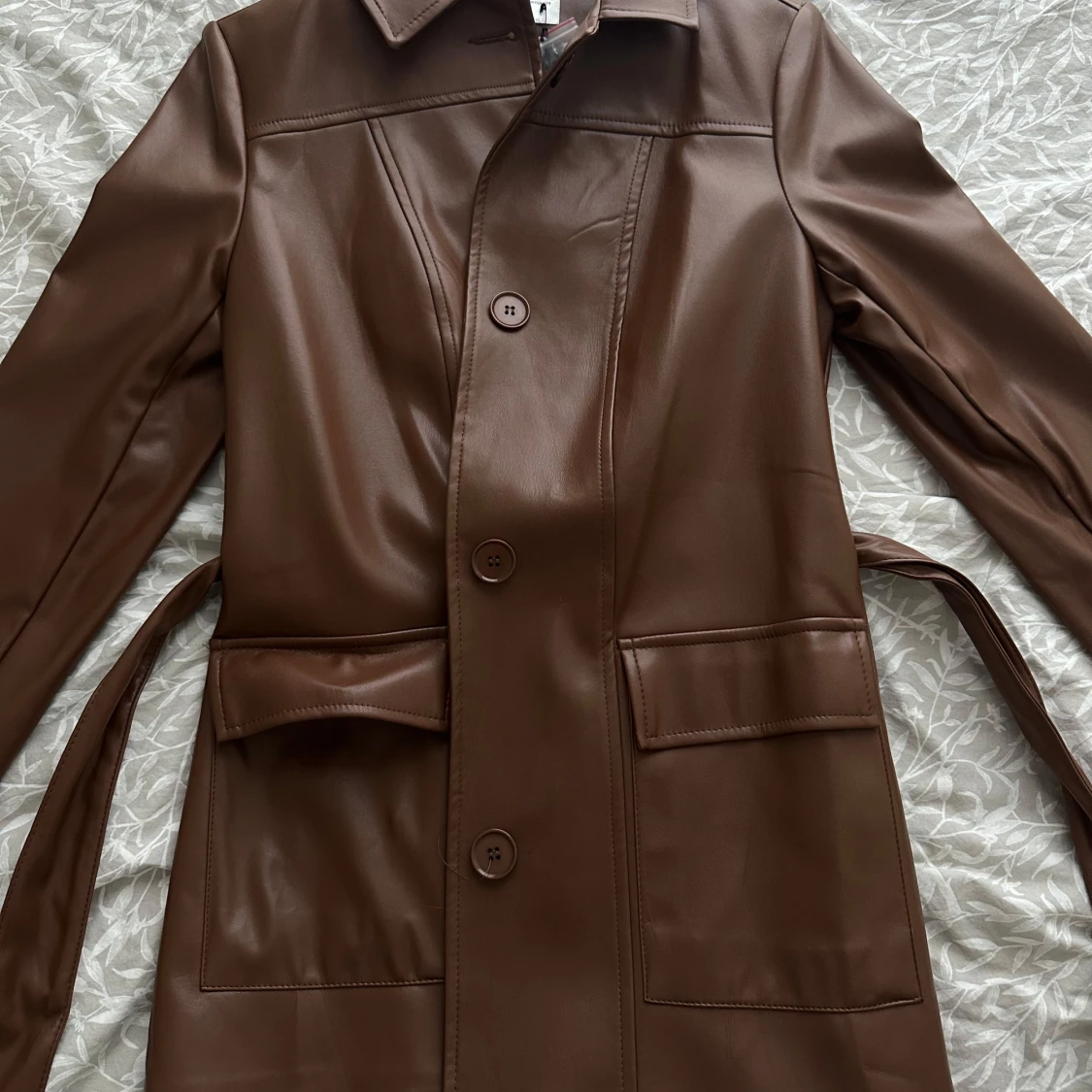 Brun skinnjacka/kappa från Paul Mark