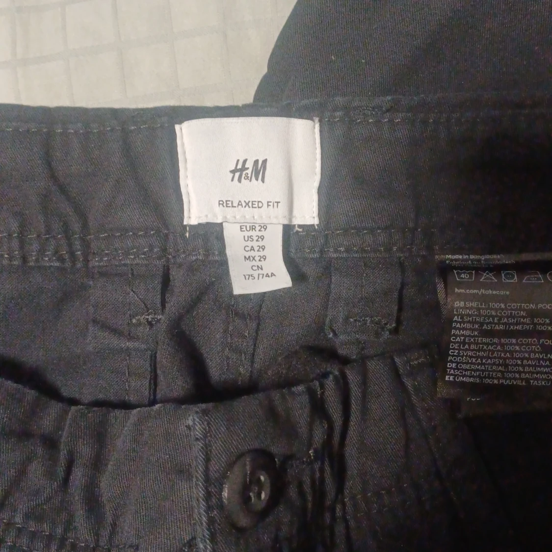 Svarta cargo byxor - 91