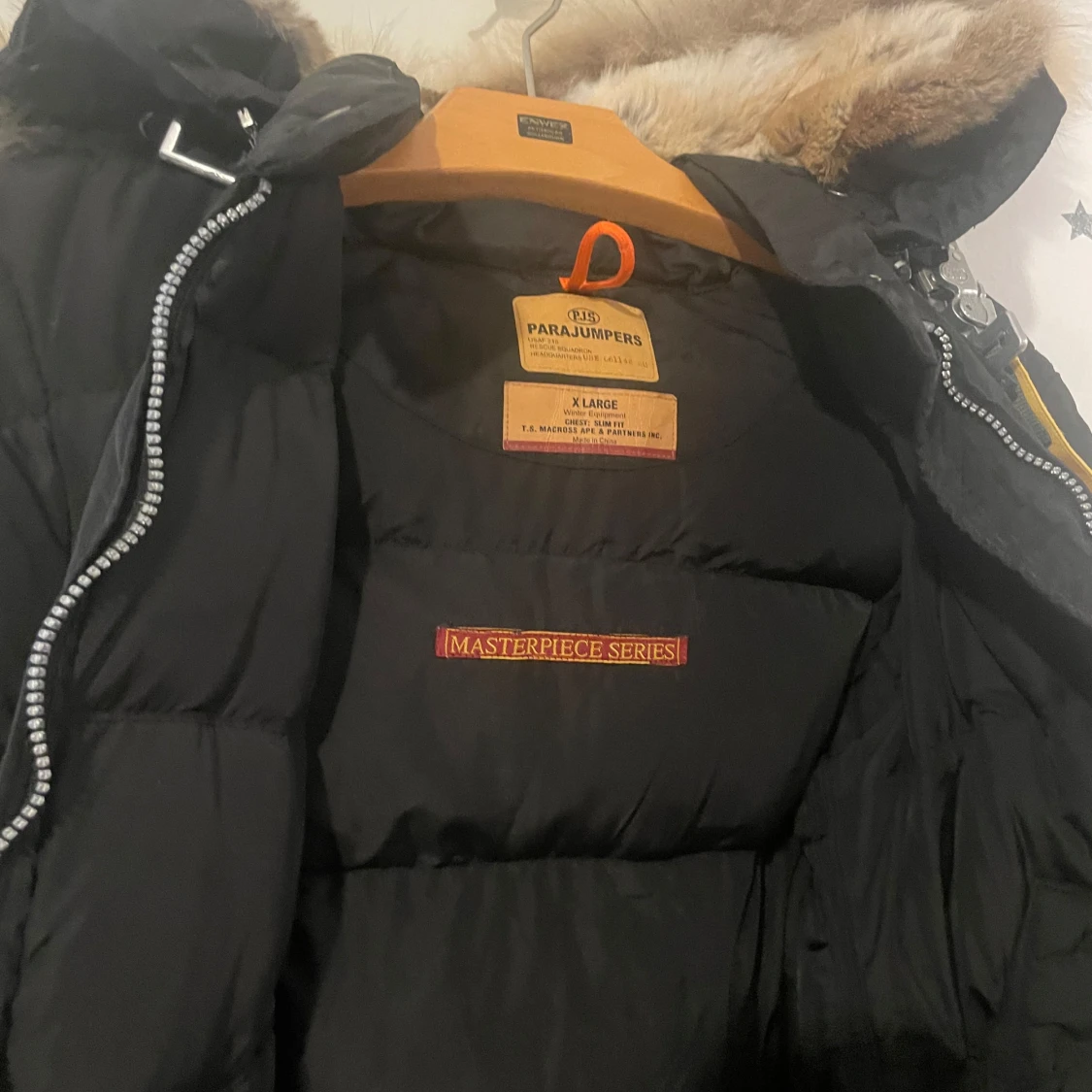 Svart dunjacka från Parajumpers - 90