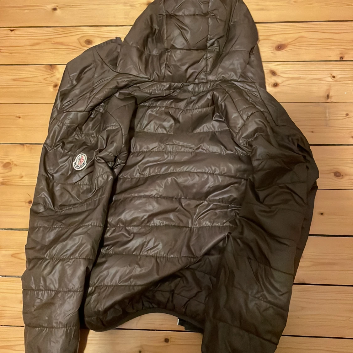 Brun dunjacka från moncler - 92