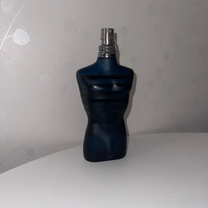 Jean Paul Gaultier - Jean Paul Gaultier Ultra male i urpsrungligen 125ml. Väldigt populär söt, fruktig och långvarig doft som alltid ger goda komplimanger.