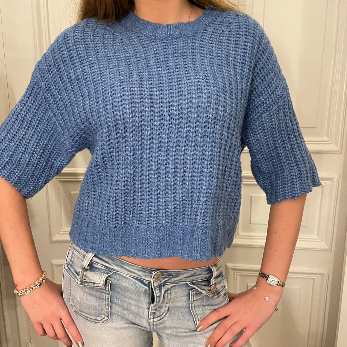 Blå stickad tröja - 1